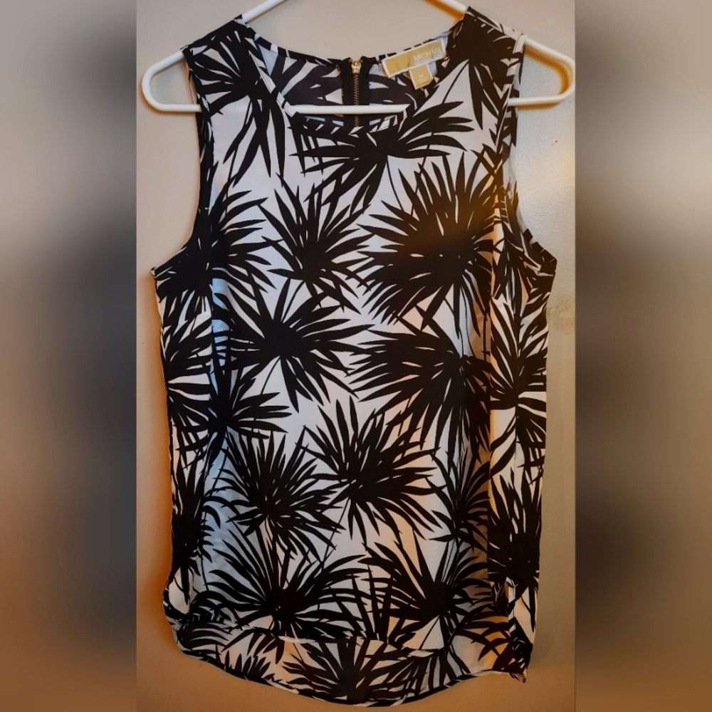 Michael Kors sleevless blouse